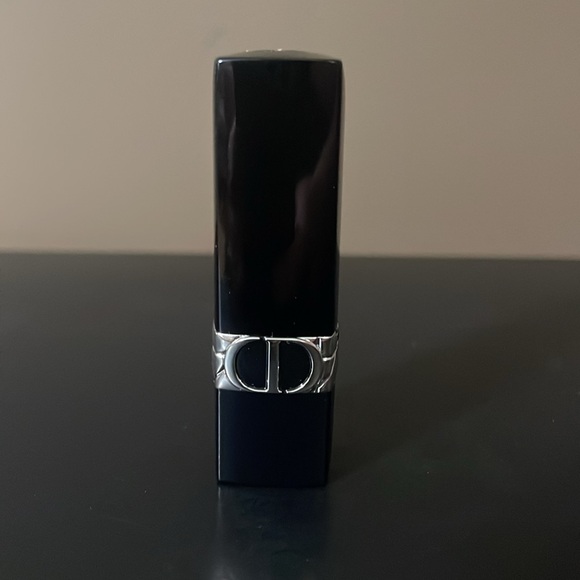 Christian Dior 824 Saint Germaine Satin Lipstick - Picture 5 of 7